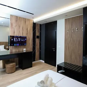 *** Hotel Three Albanie