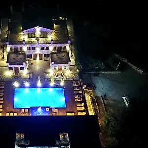 **** Hotel Limni Albanie